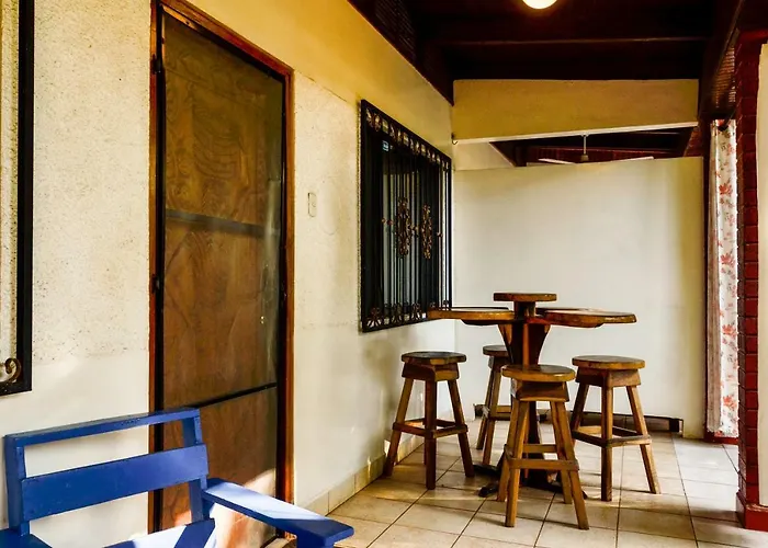 Zullymar Aptos Aparthotel *
