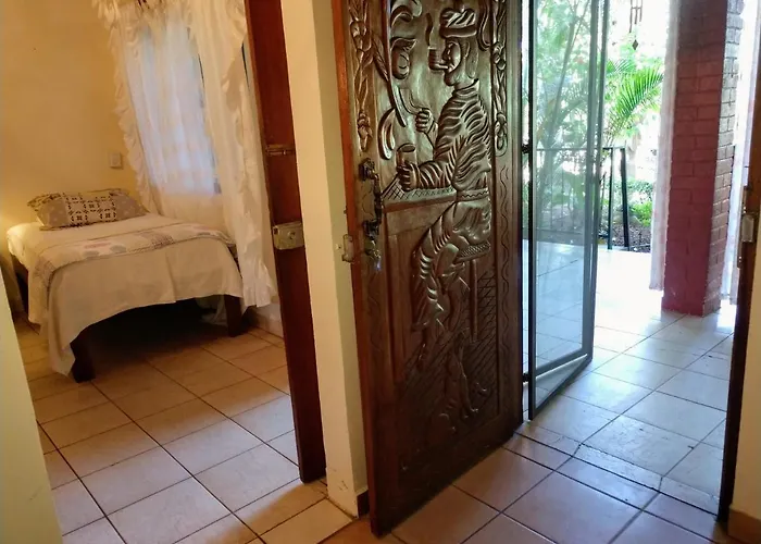 Zullymar Aptos Aparthotel *